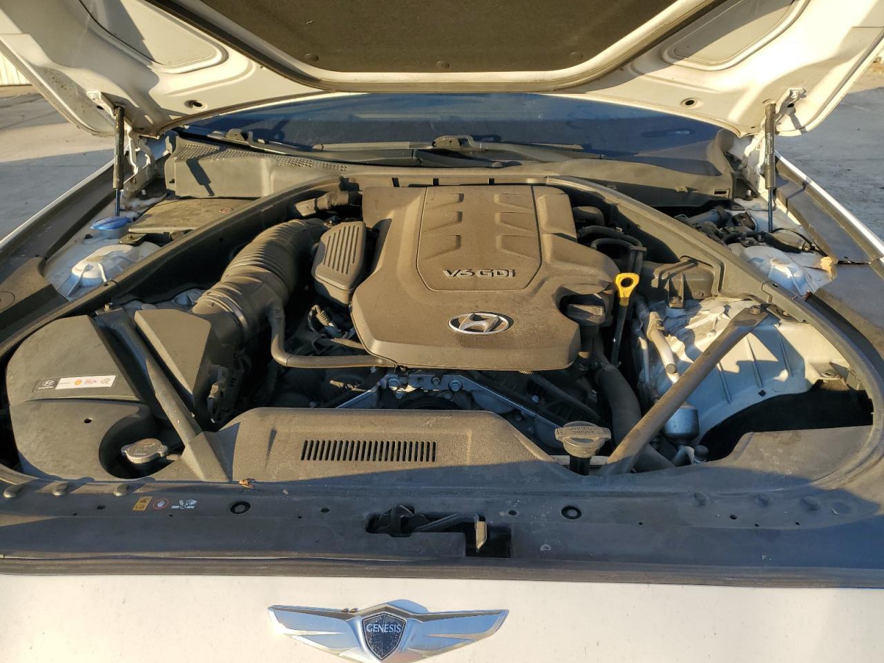2015 Hyundai Genesis 3.8L - zdjęcie 11