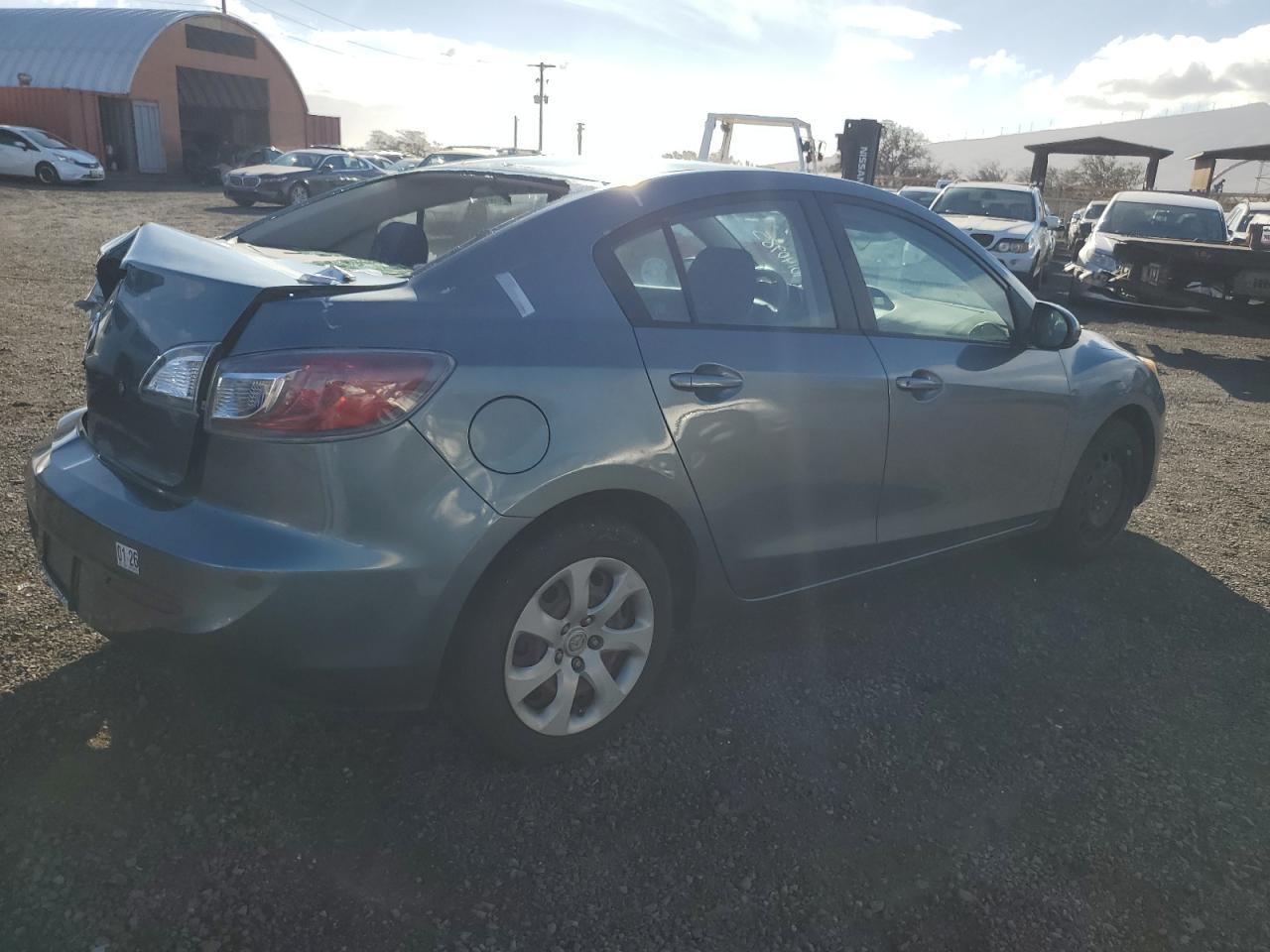 2013 Mazda 3 - zdjęcie 3