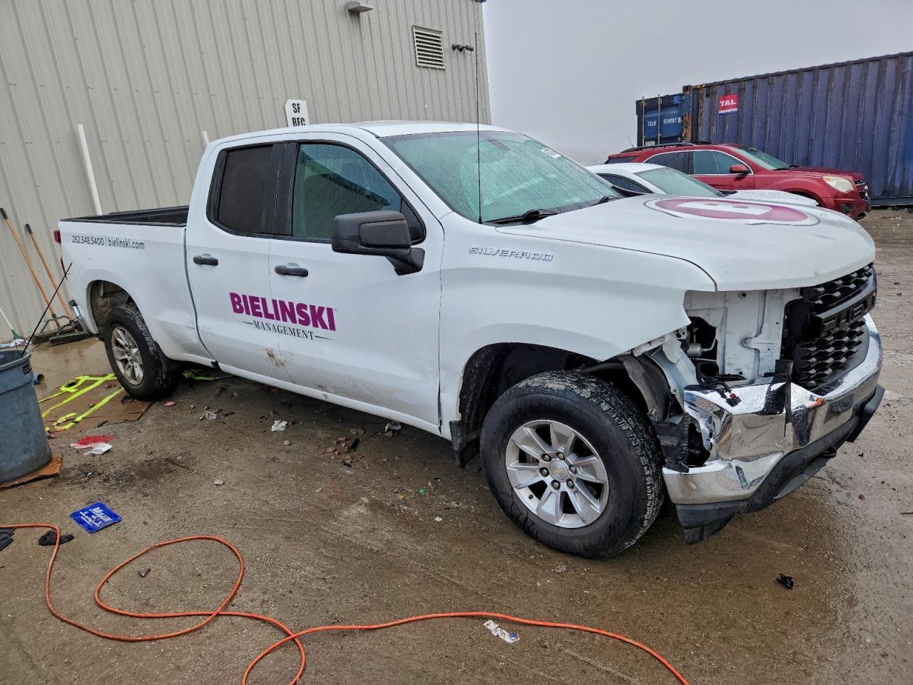2019 Chevrolet Silverado - zdjęcie 4