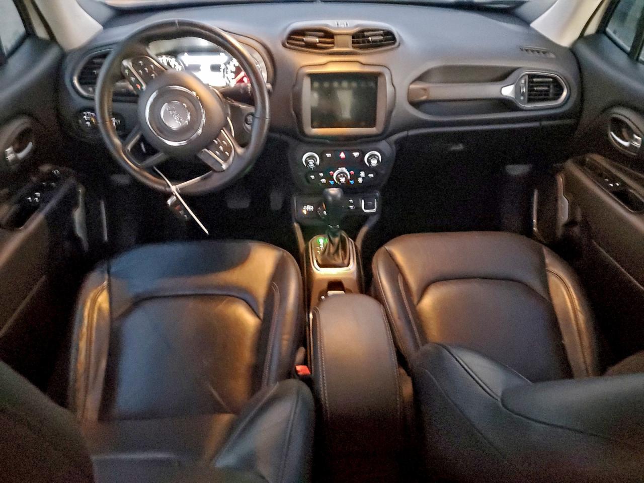 2020 Jeep Renegade - zdjęcie 8