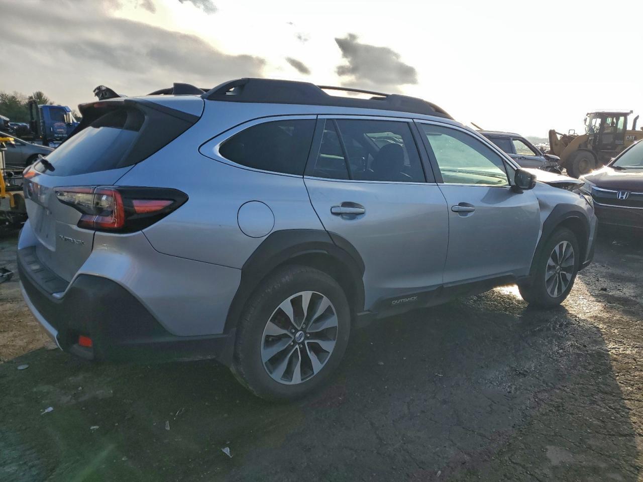2024 Subaru Outback - zdjęcie 3