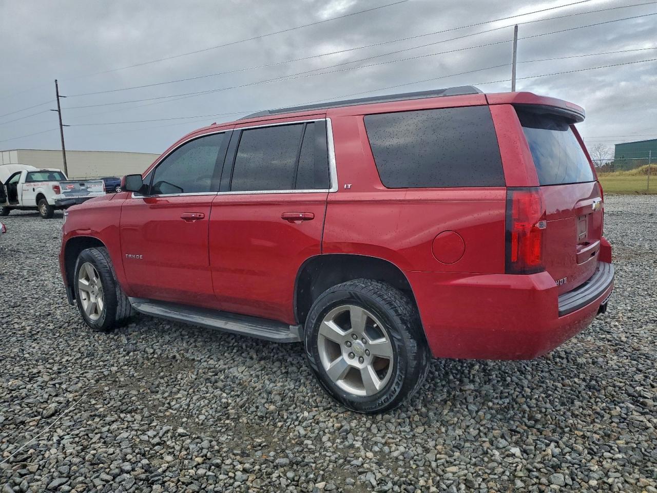 2015 Chevrolet Tahoe - zdjęcie 2