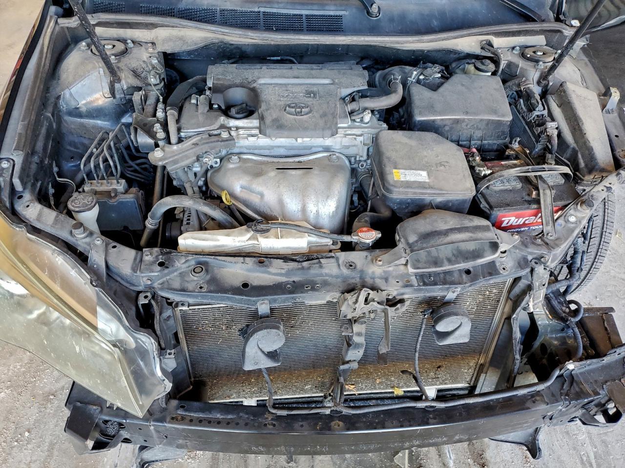 2016 Toyota Camry - zdjęcie 11