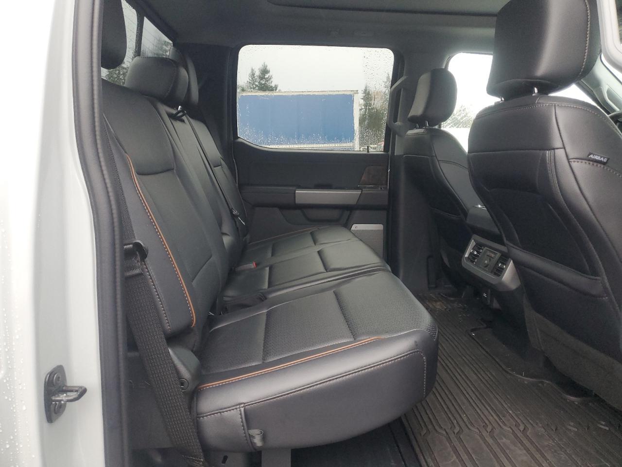 2025 Ford F250 - zdjęcie 10