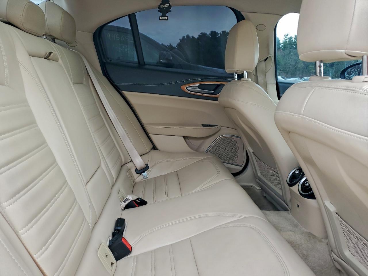 2017 Alfa Romeo Giulia Ti Q4 - zdjęcie 10