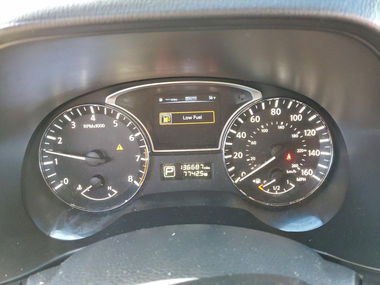 2014 Nissan Pathfinder - zdjęcie 9