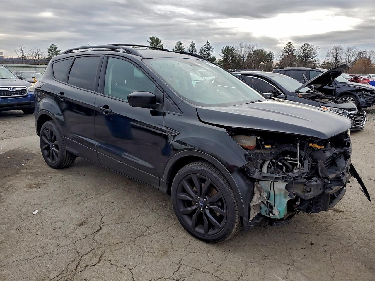 2017 Ford Escape - zdjęcie 4