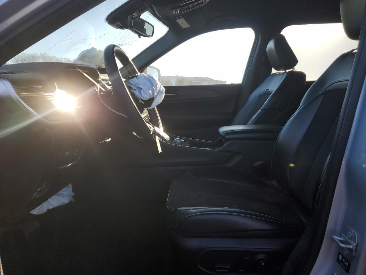 2023 Jeep Grand Cherokee L Laredo - zdjęcie 7