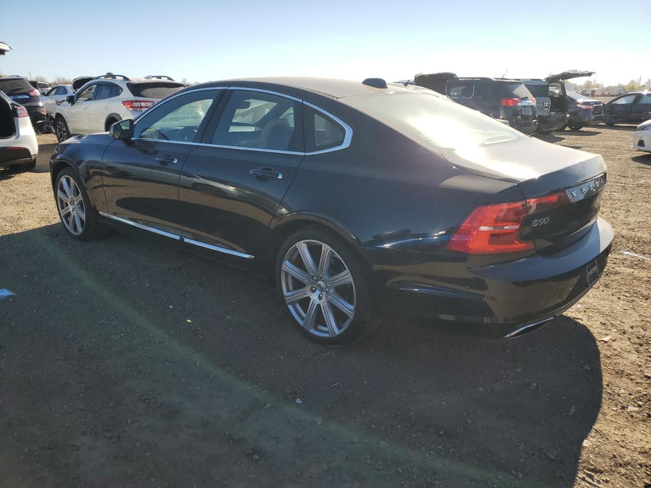 2017 Volvo S90 - zdjęcie 2