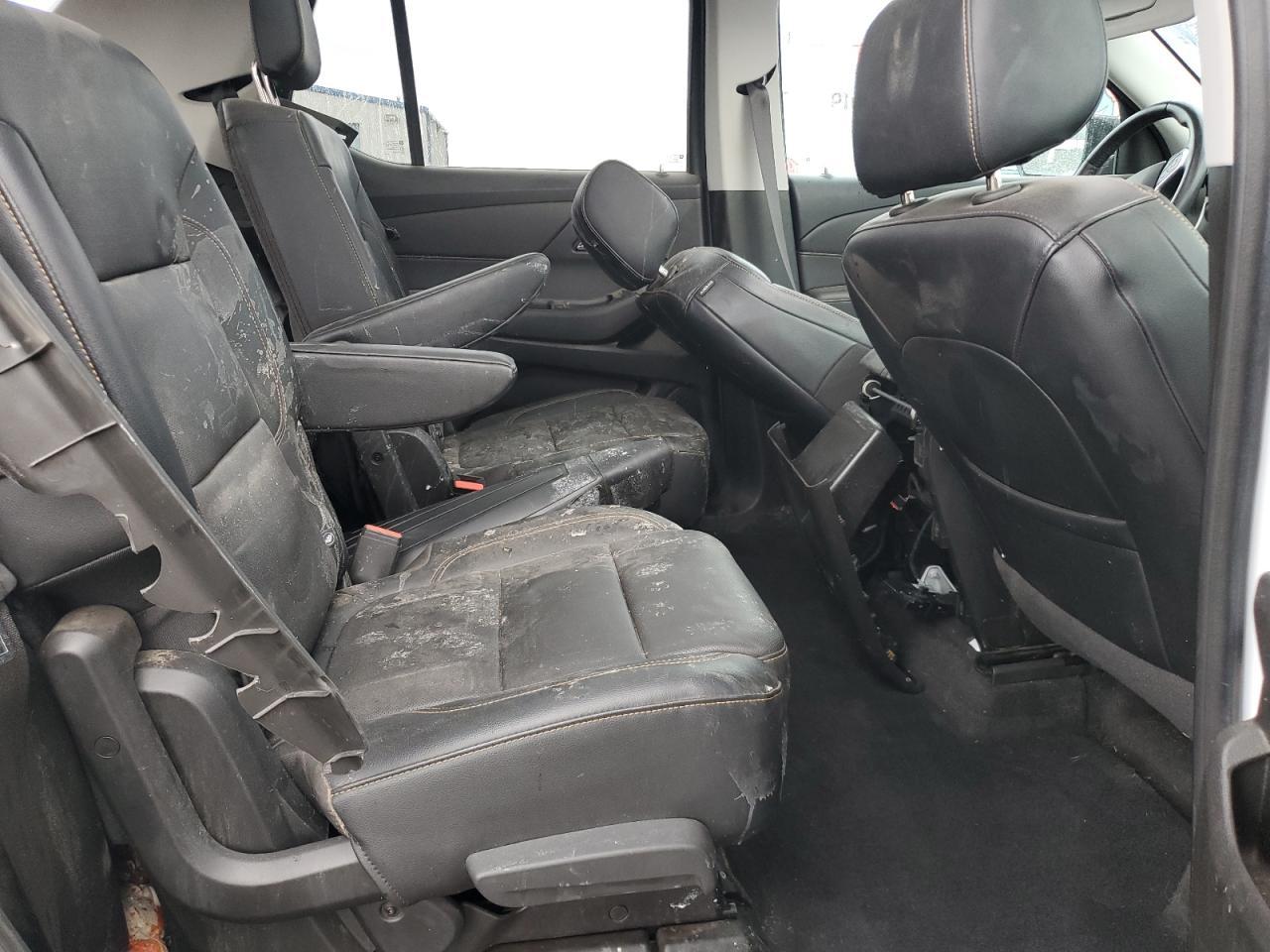 2018 Chevrolet Traverse Premier - zdjęcie 11