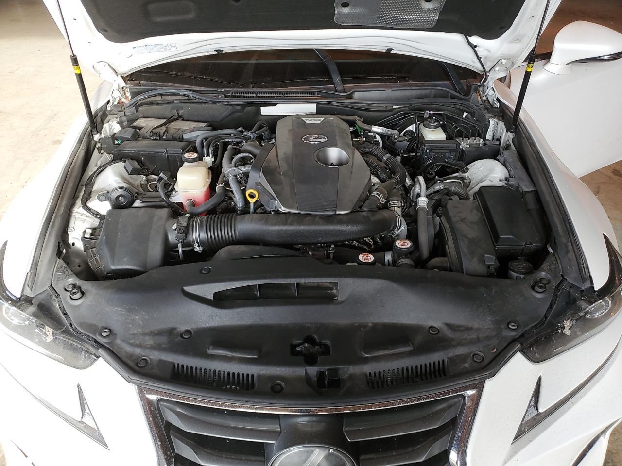 2020 Lexus IS - zdjęcie 11