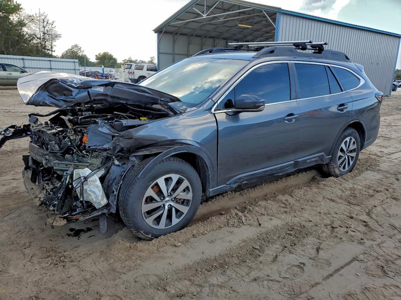 2021 Subaru Outback - zdjęcie główne