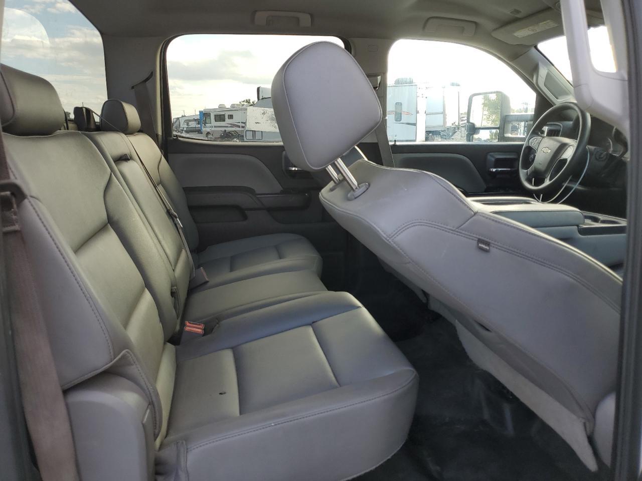 2016 Chevrolet Silverado - zdjęcie 10