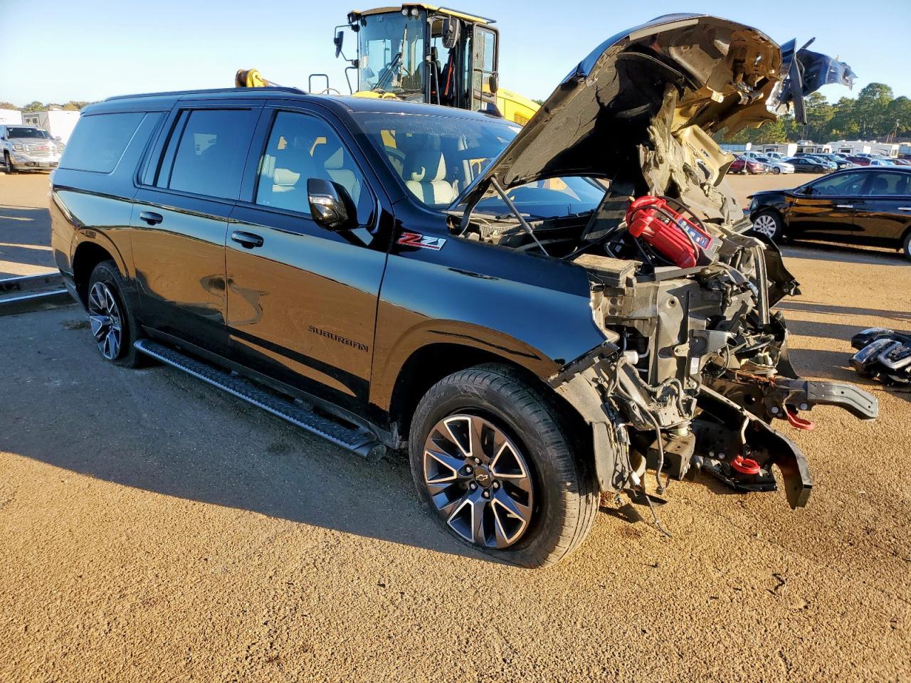 2021 Chevrolet Suburban K1500 Z71 - zdjęcie 4