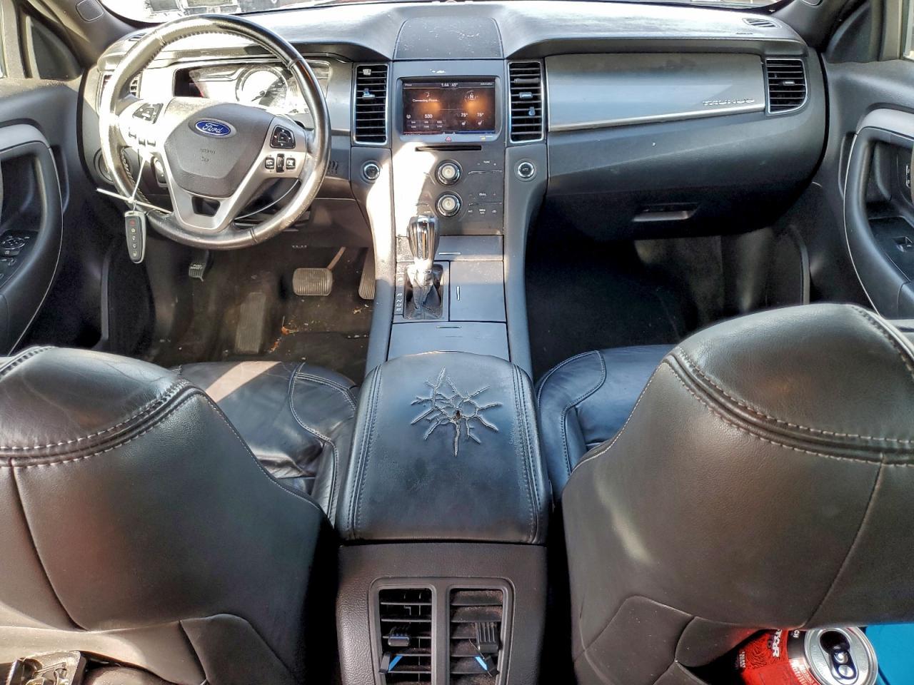 2013 Ford Taurus - zdjęcie 8