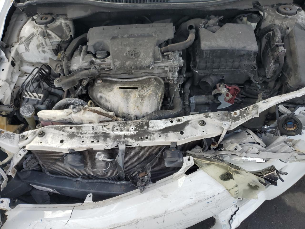 2014 Toyota Camry - zdjęcie 11