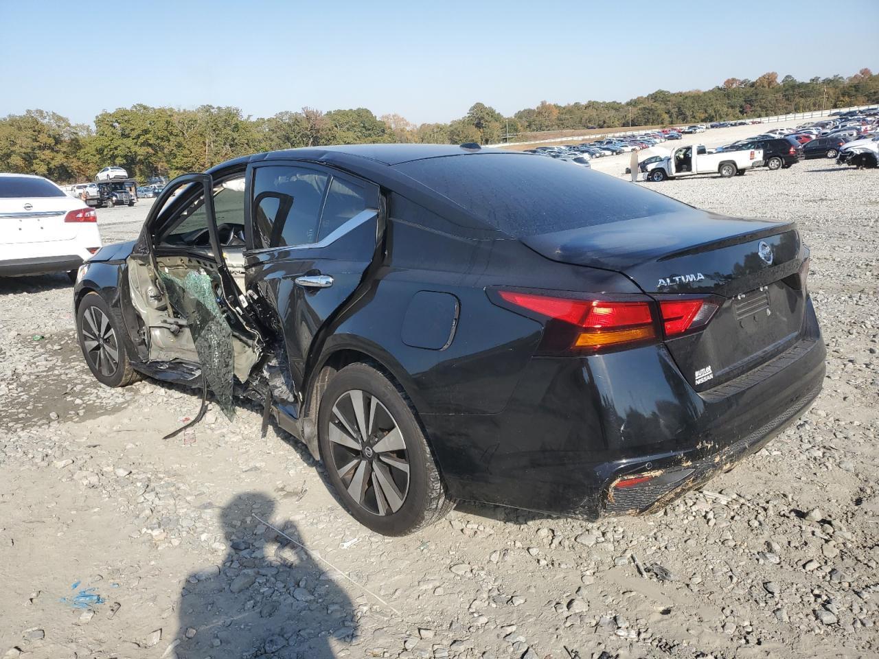 2021 Nissan Altima - zdjęcie 2