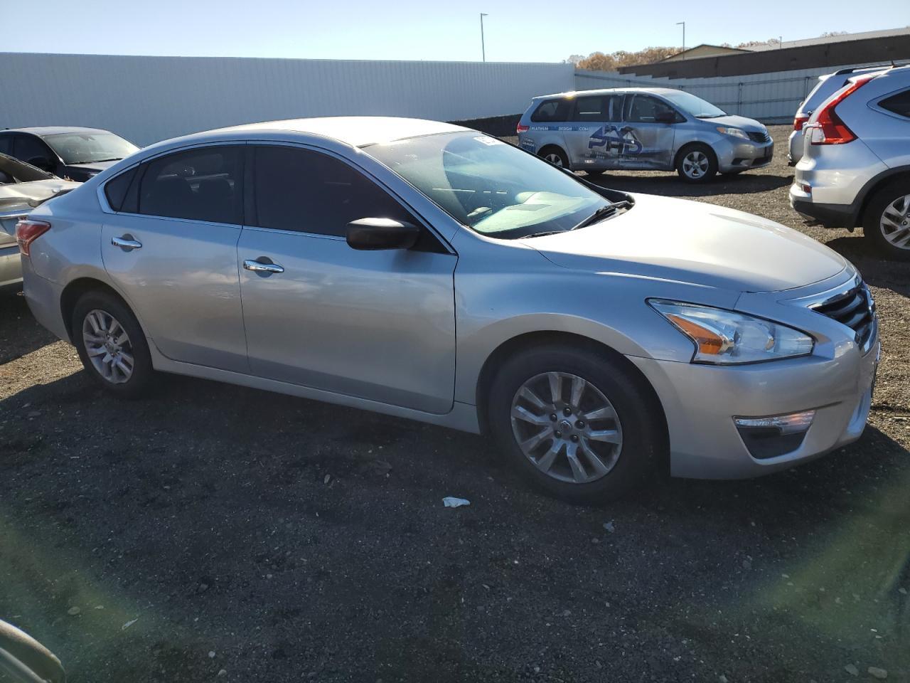 2013 Nissan Altima - zdjęcie 4