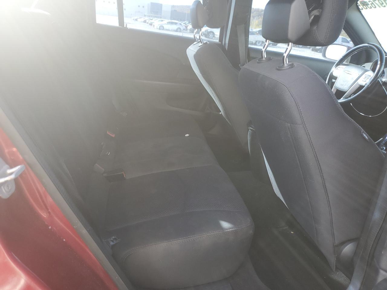 2013 Chrysler 200 - zdjęcie 10