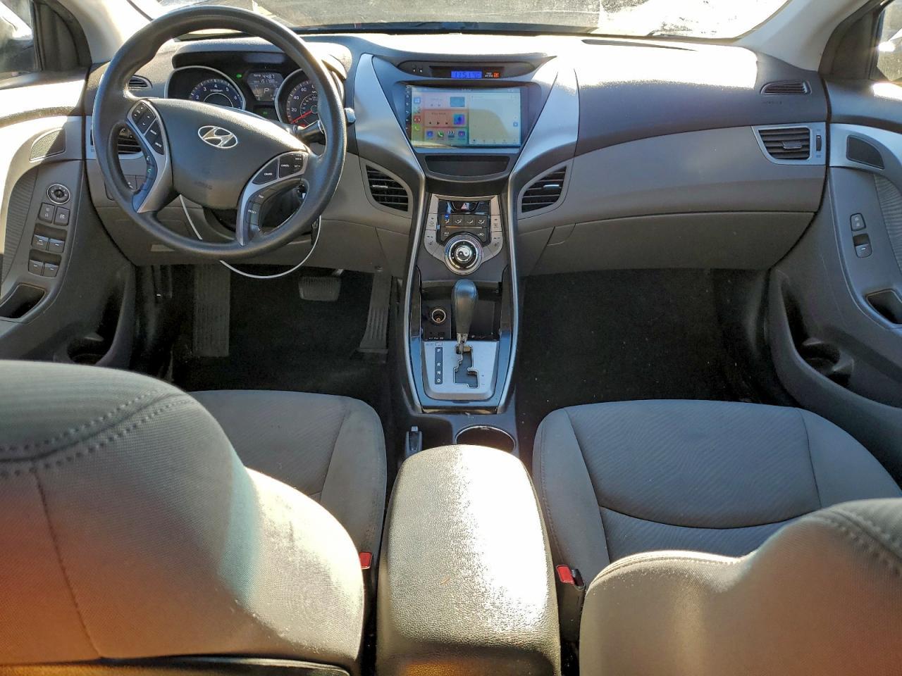 2013 Hyundai Elantra - zdjęcie 8