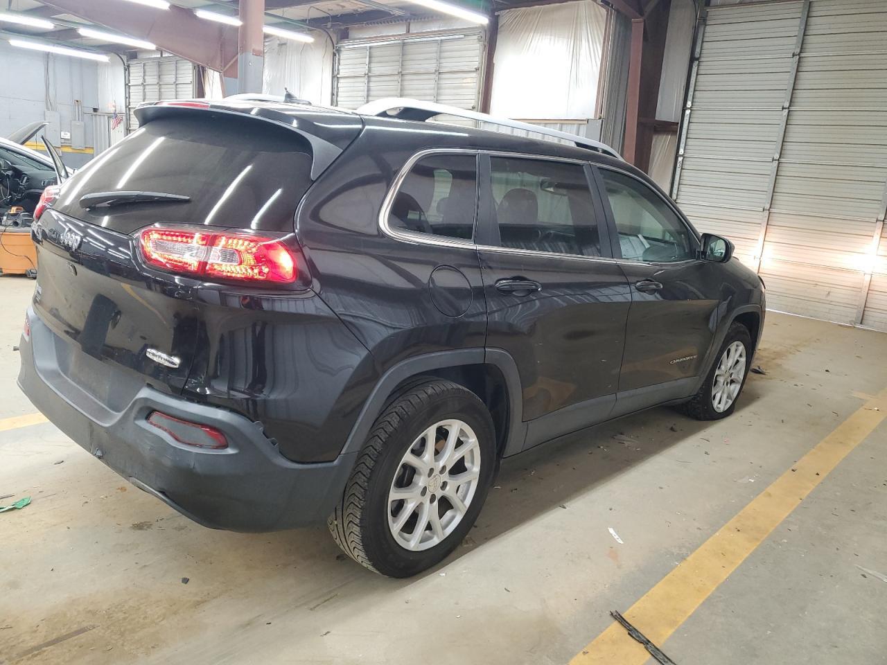 2015 Jeep Cherokee Latitude - zdjęcie 3