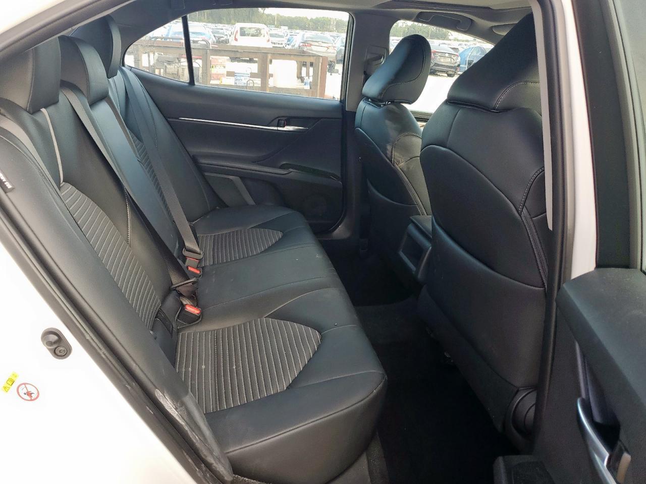 2018 Toyota Camry Se - zdjęcie 10