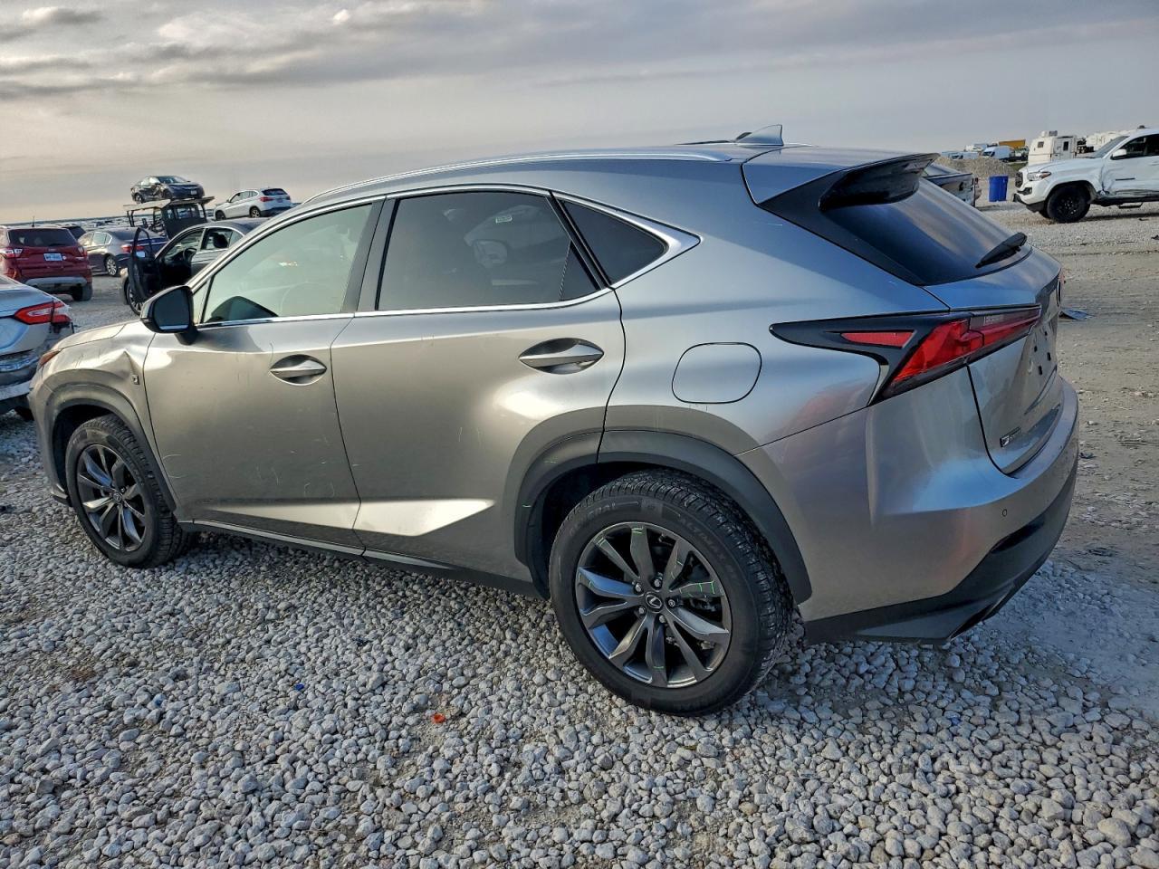 2018 Lexus NX - zdjęcie 2