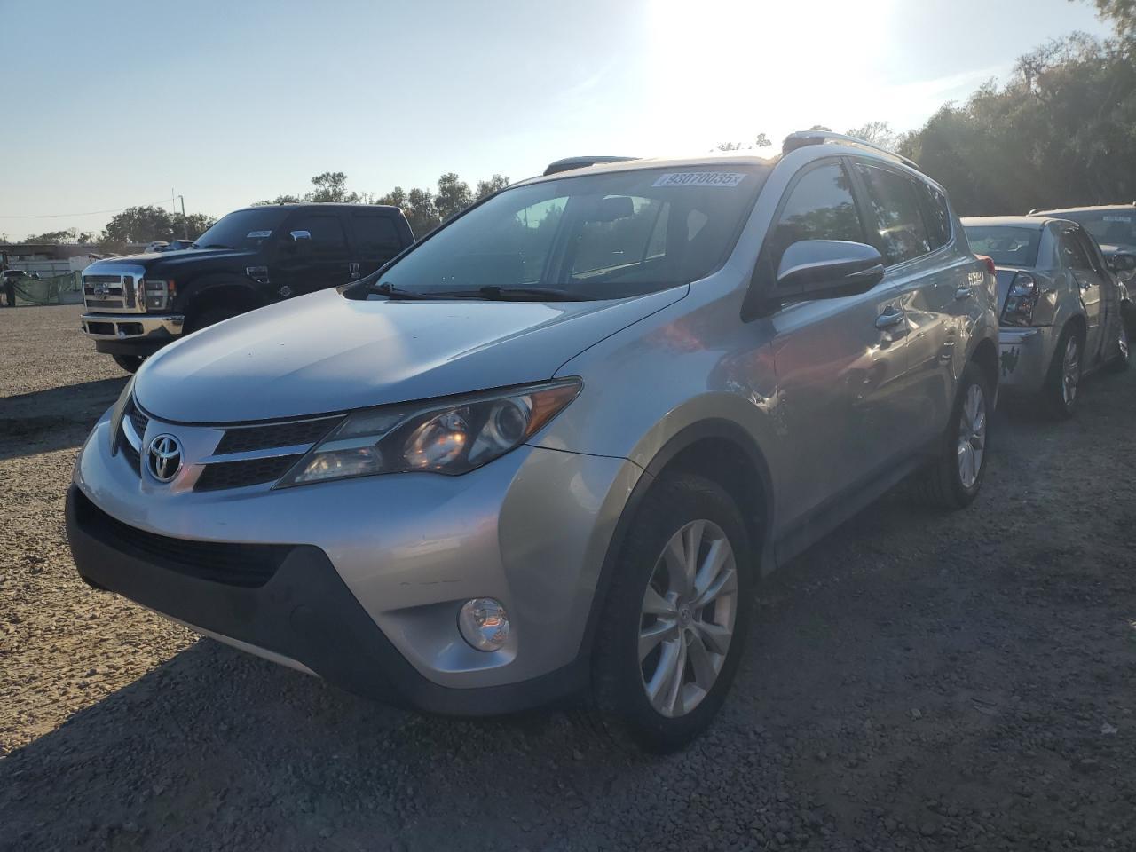 2015 Toyota RAV 4 - zdjęcie główne