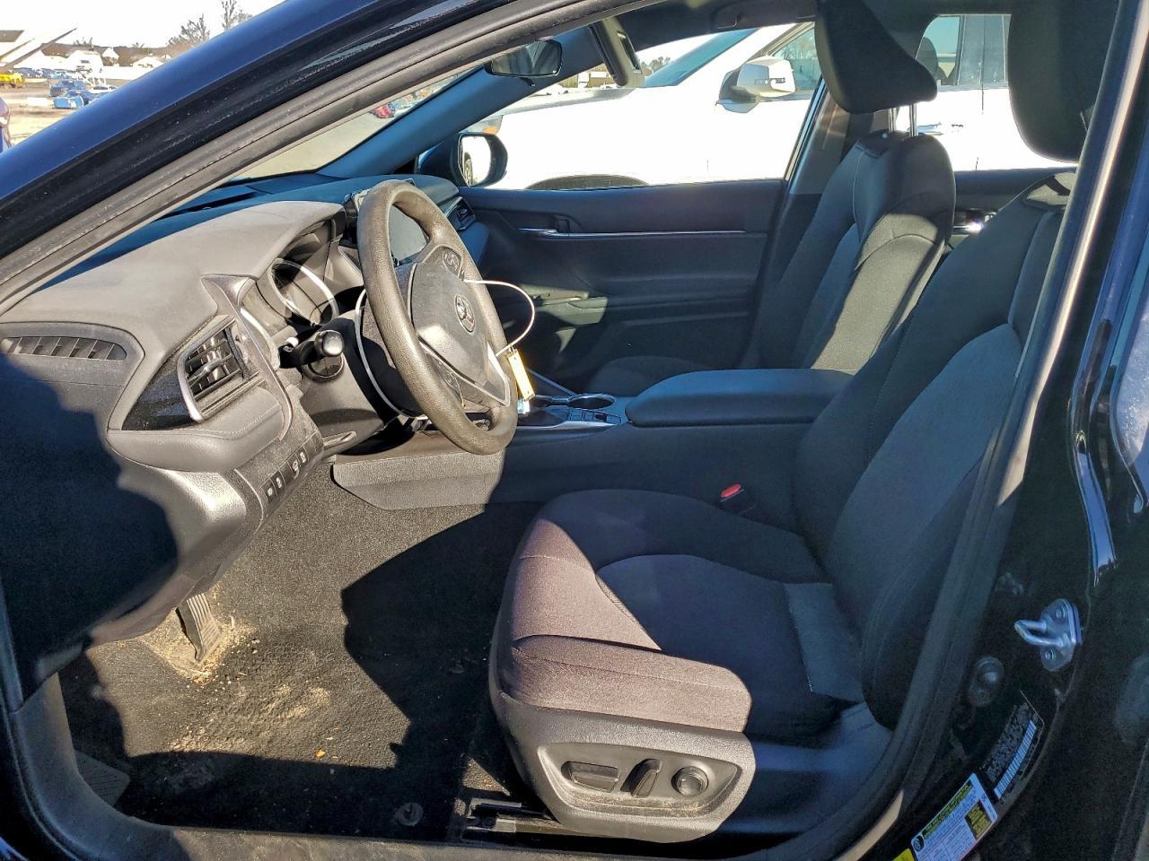 2021 Toyota Camry - zdjęcie 7