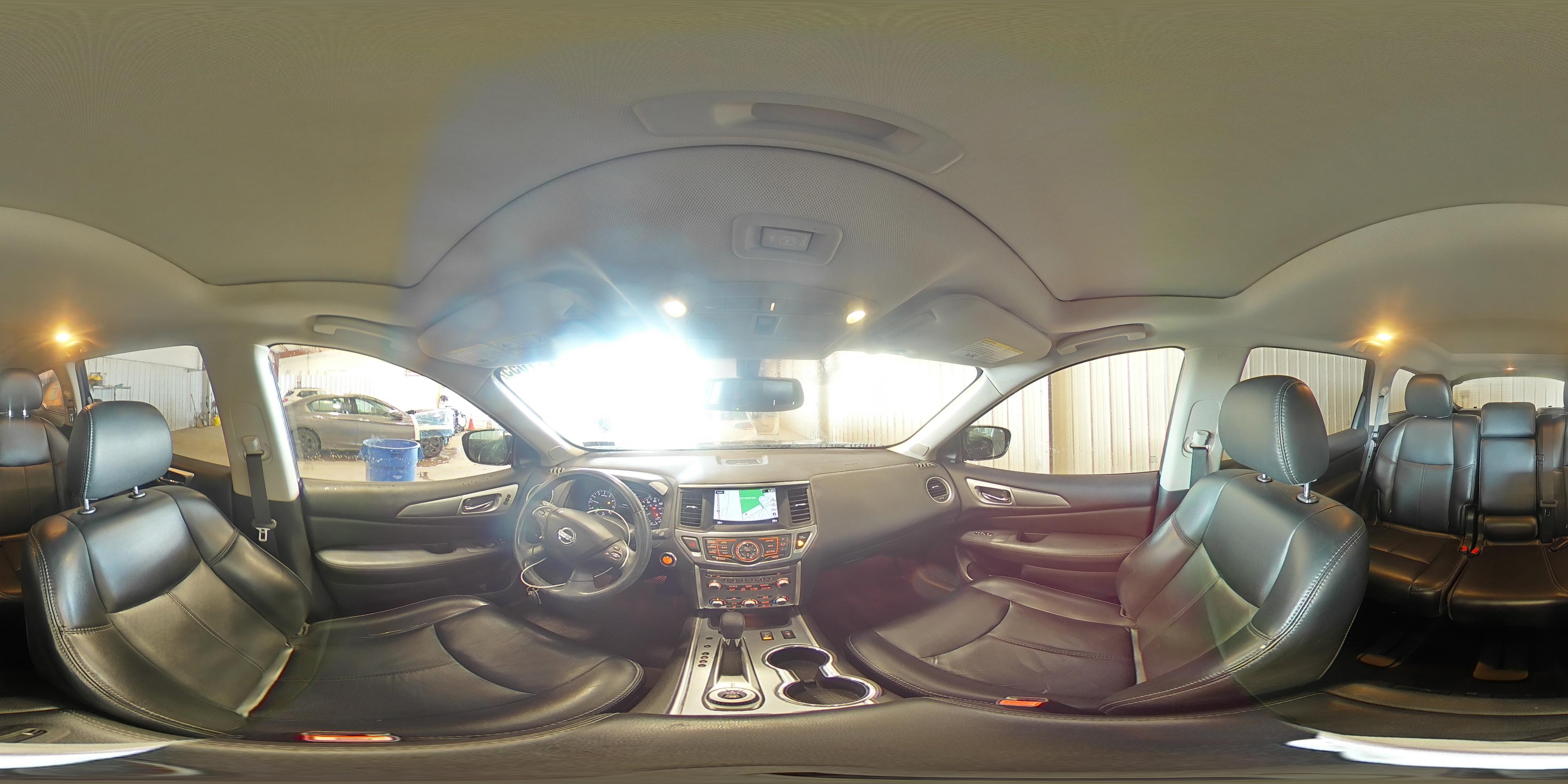 2017 Nissan Pathfinder - zdjęcie 15