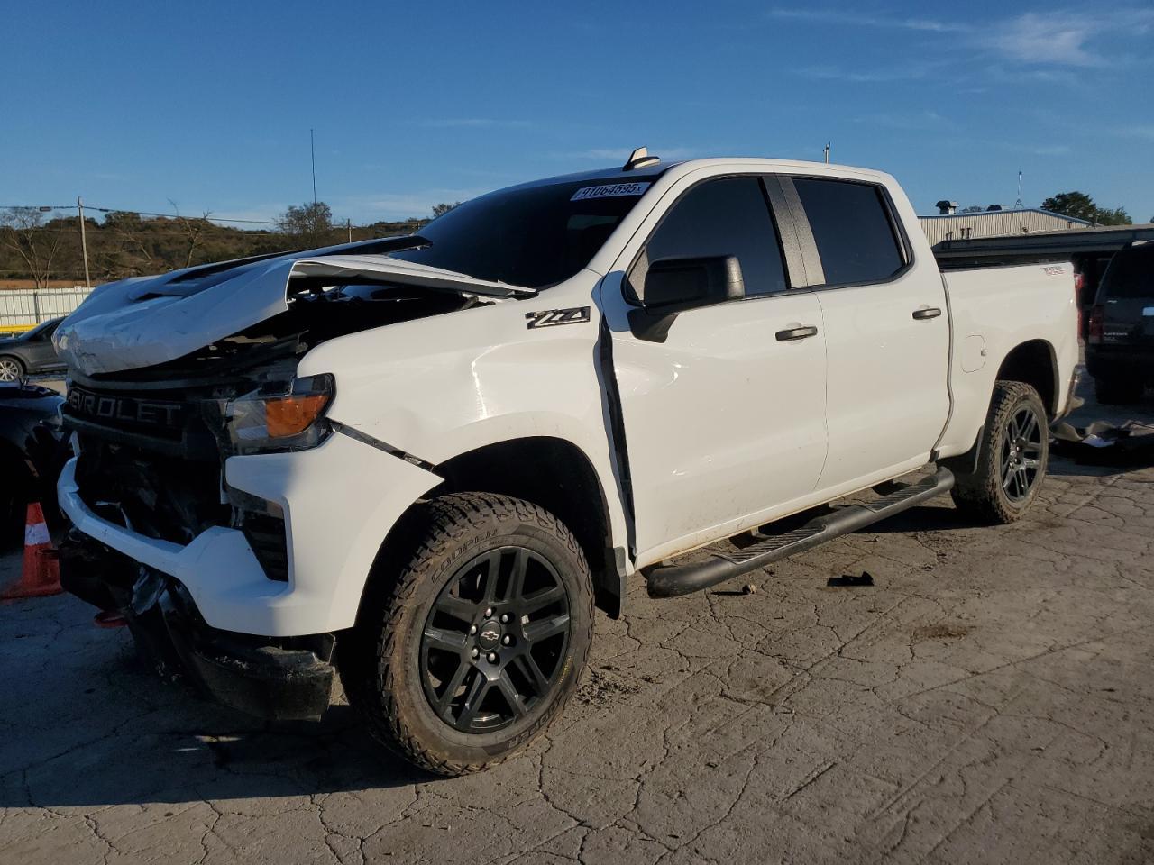 2024 Chevrolet Silverado - zdjęcie główne