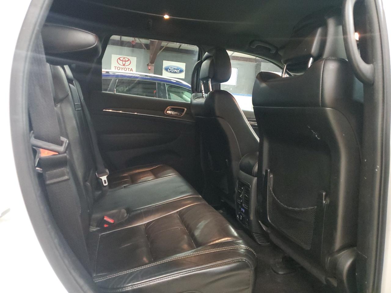 2016 Jeep Grand Cherokee Limited - zdjęcie 11