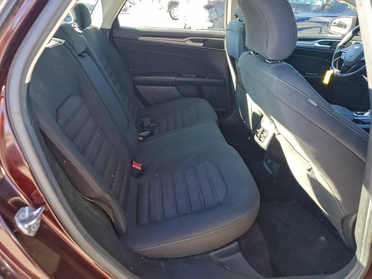 2017 Ford Fusion - zdjęcie 10