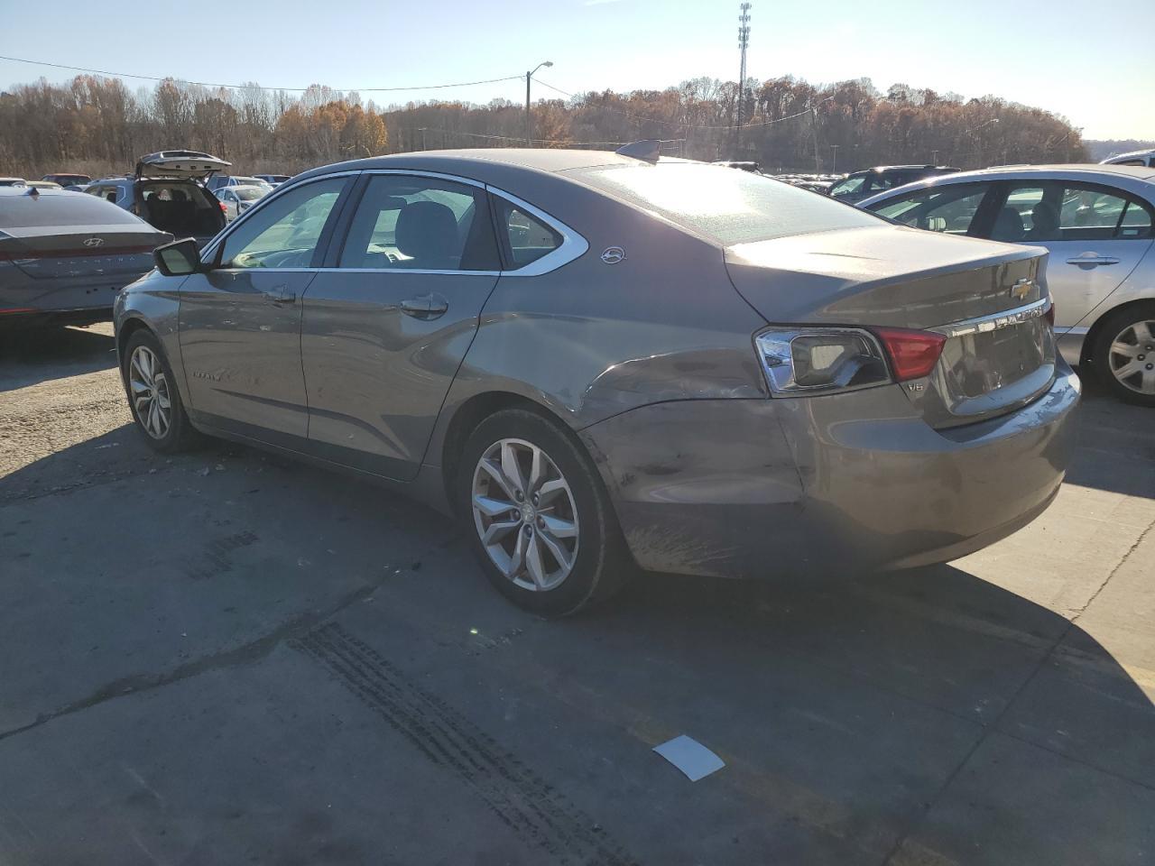 2017 Chevrolet Impala Lt - zdjęcie 2