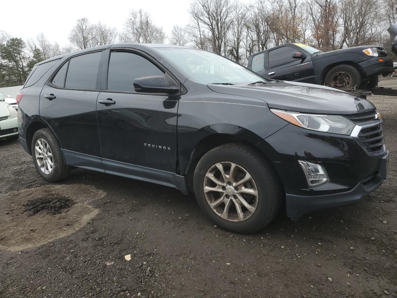 2018 Chevrolet Equinox Ls - zdjęcie 4