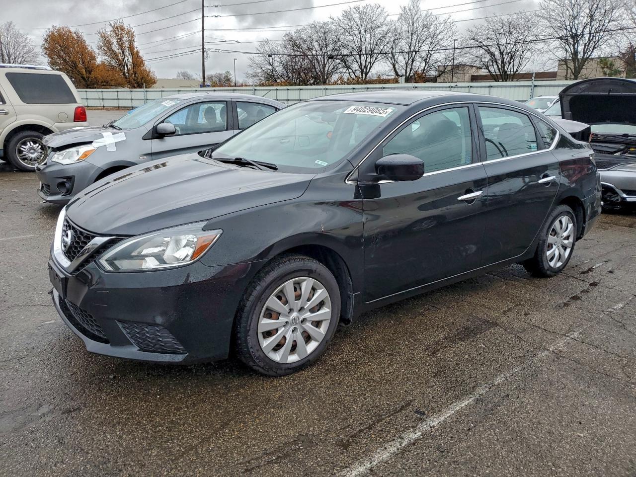 2017 Nissan Sentra - zdjęcie główne