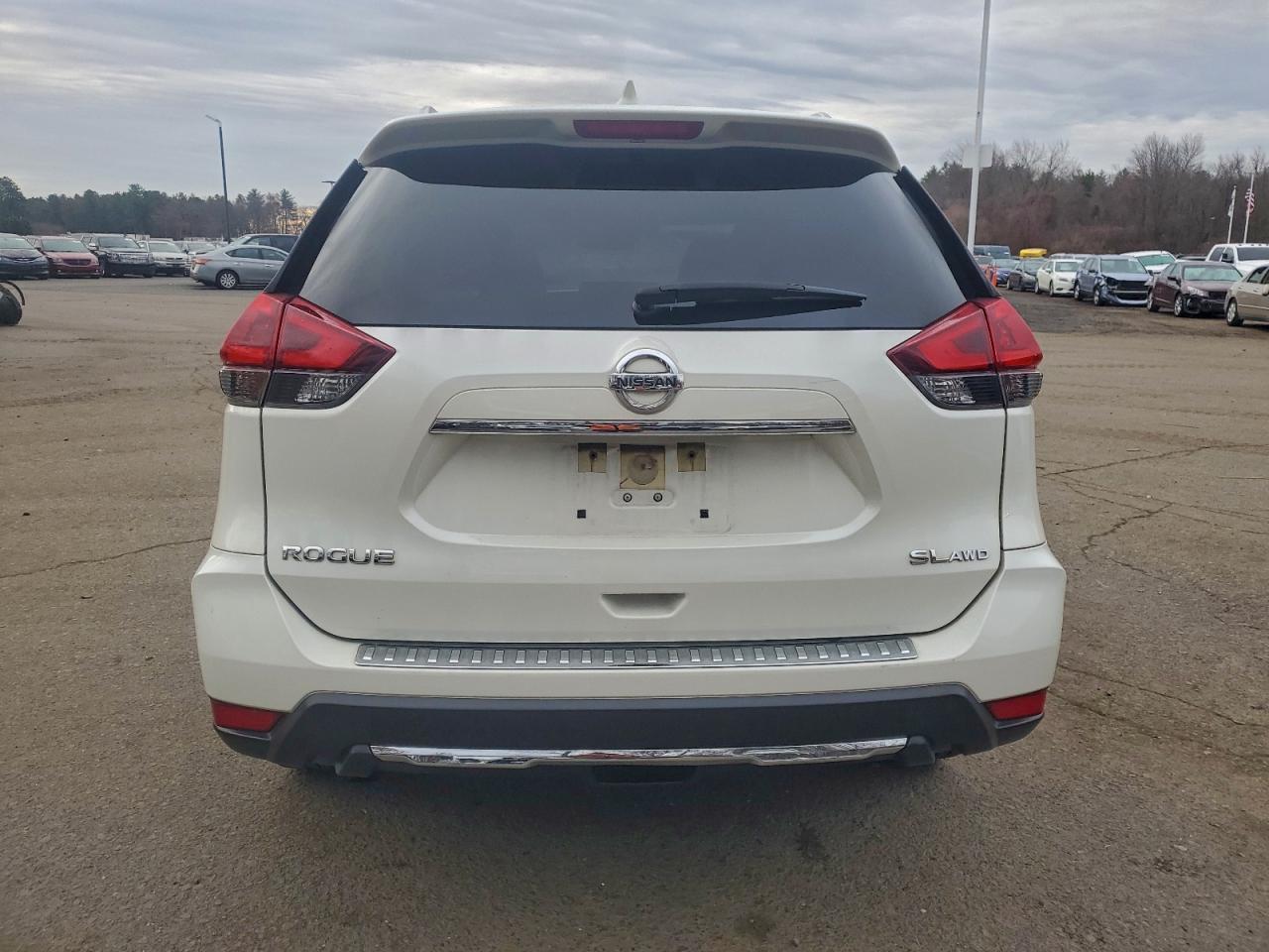 2018 Nissan Rogue - zdjęcie 6