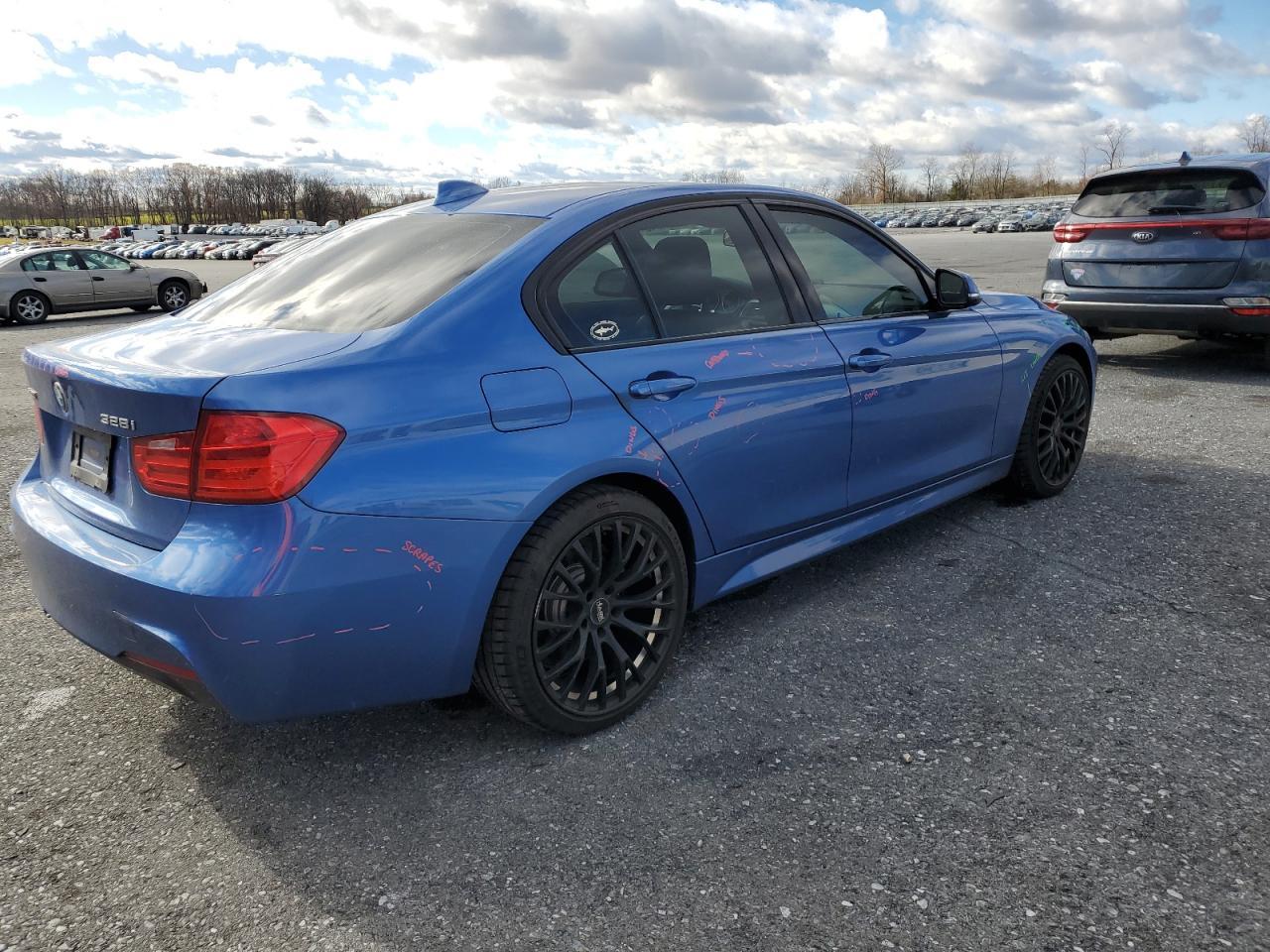 2014 BMW Seria 3 - zdjęcie 3