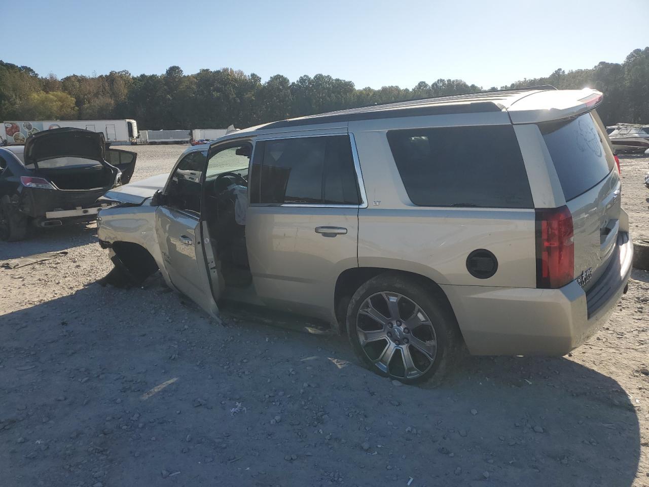 2017 Chevrolet Tahoe C1500 Lt - zdjęcie 2