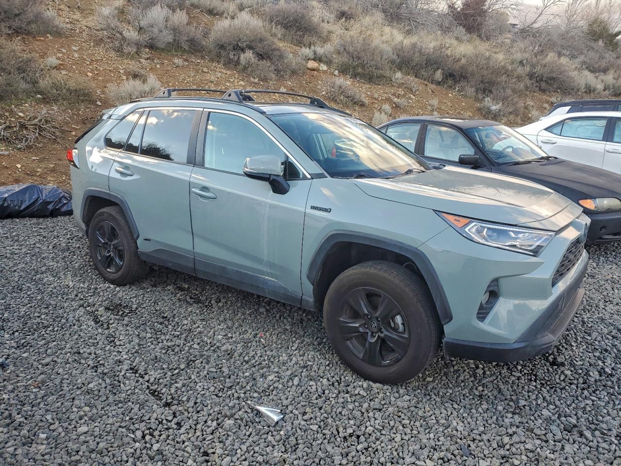 2020 Toyota Rav4 Xle - zdjęcie 4