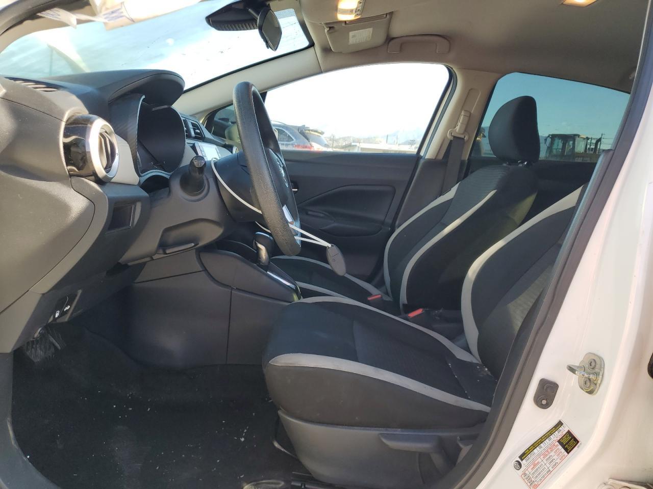 2020 Nissan Versa Sv - zdjęcie 7