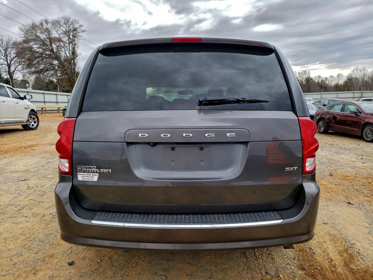 2014 Dodge Grand Caravan Sxt - zdjęcie 6