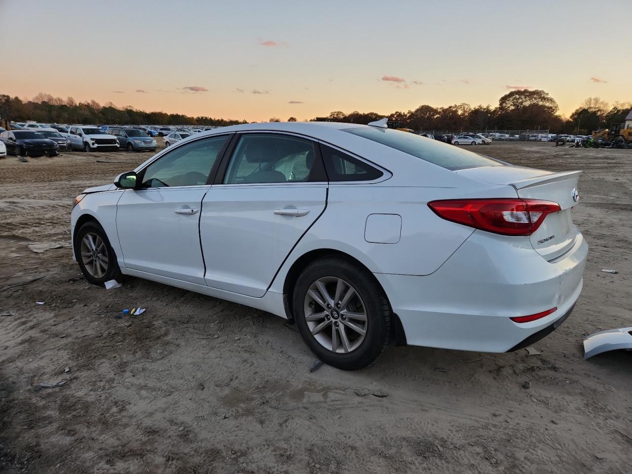 2016 Hyundai Sonata Se - zdjęcie 2
