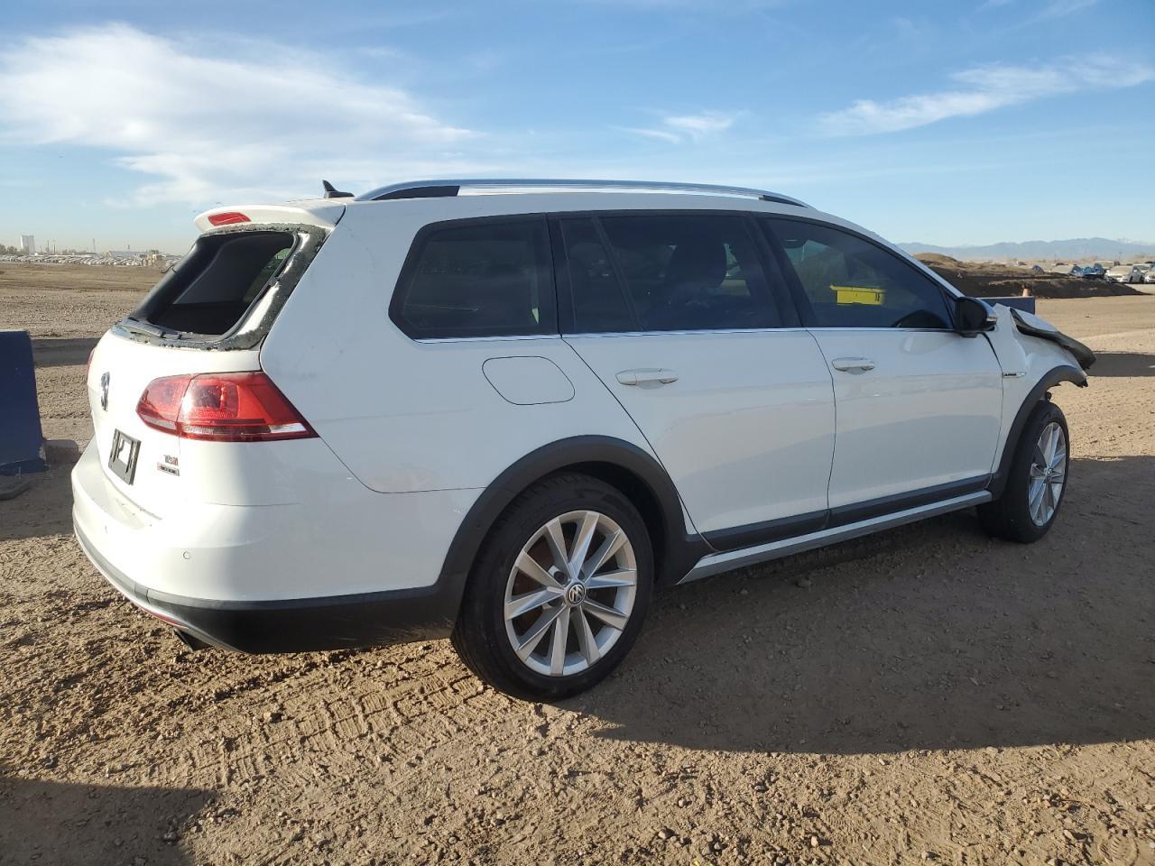 2017 Volkswagen Golf Alltrack S - zdjęcie 3