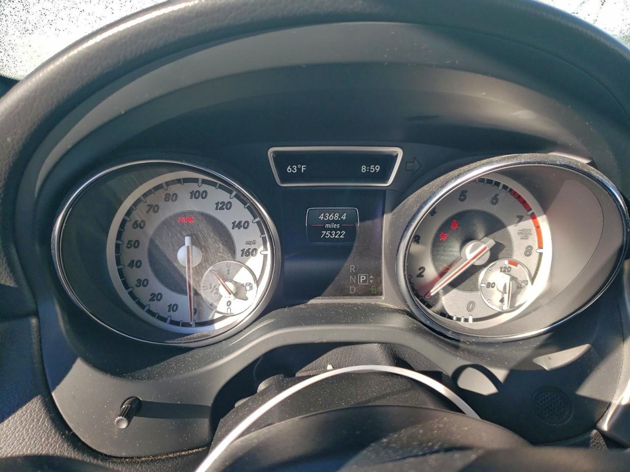 2015 Mercedes-Benz Klasa CLA - zdjęcie 9