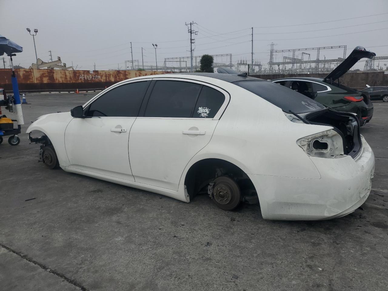 2013 Infiniti G37 Base - zdjęcie 2