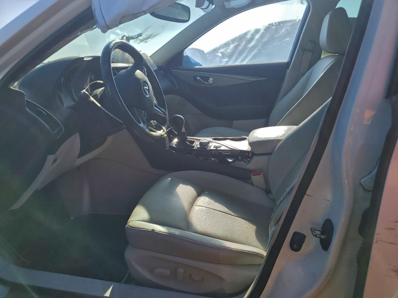 2016 Infiniti Q50 - zdjęcie 7