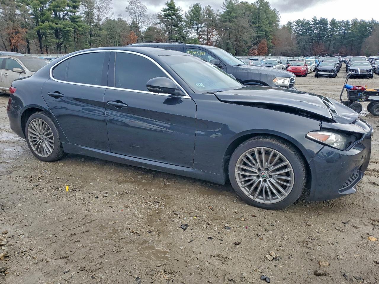 2017 Alfa Romeo Giulia Ti Q4 - zdjęcie 4