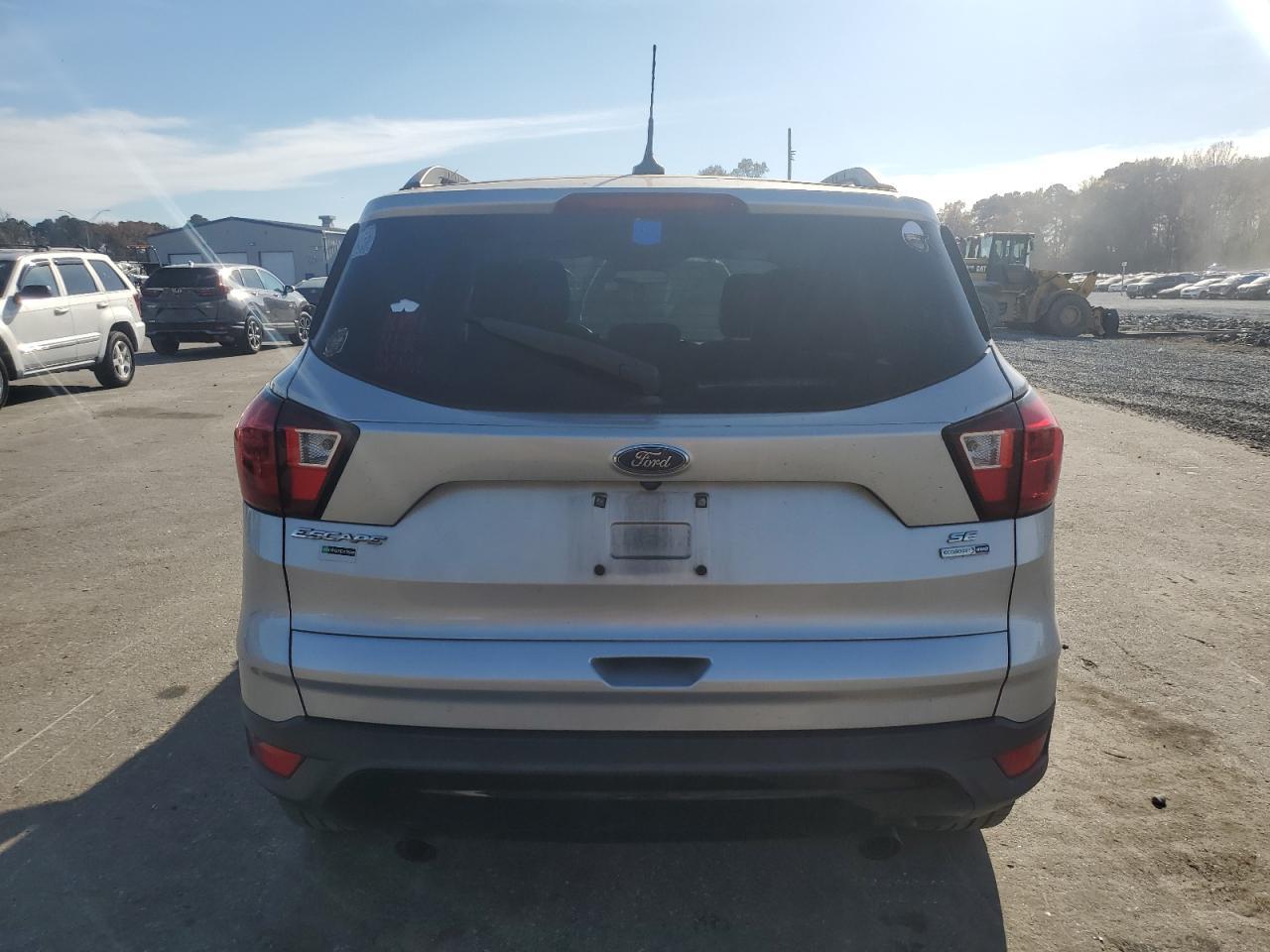 2019 Ford Escape - zdjęcie 6
