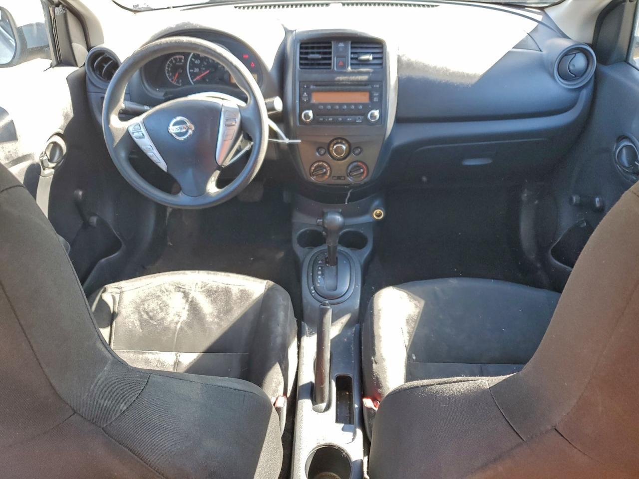 2017 Nissan Versa S - zdjęcie 8